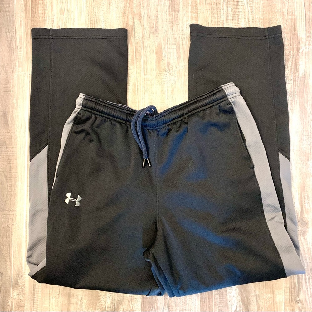 Under Armour Men’s Black Athletic Pants, Size L.